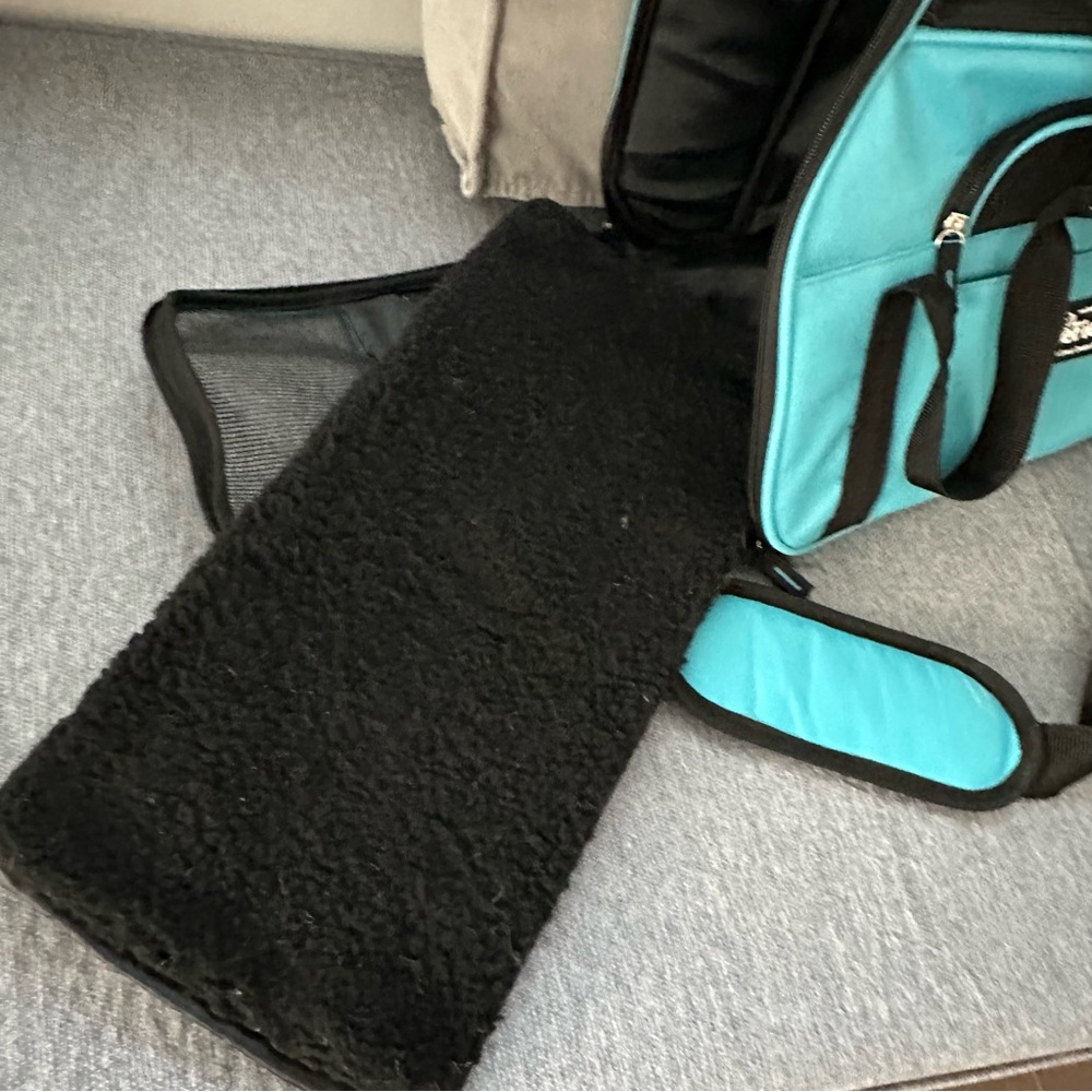 ELITE FIELD Soft Sided Pet Carrier Sky Blue - Picture 3 of 15